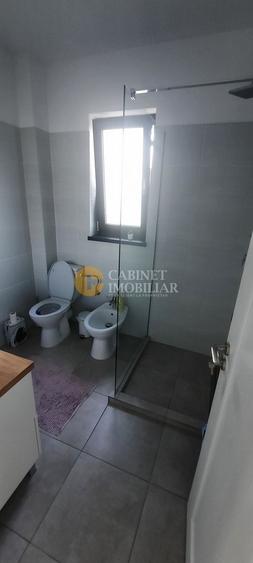 Casă individuală cu 4 camere cu Canalizare în Miroslava