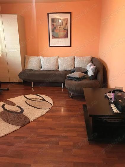 Apartament cu 3 camere decomandat în Cetății