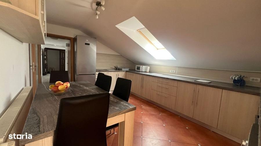 Apartament cu 2 camere decomandat în Pârneava