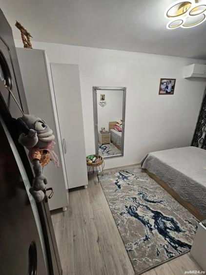 Apartament cu 3 camere decomandat, mobilat în Mircea cel Bătrân