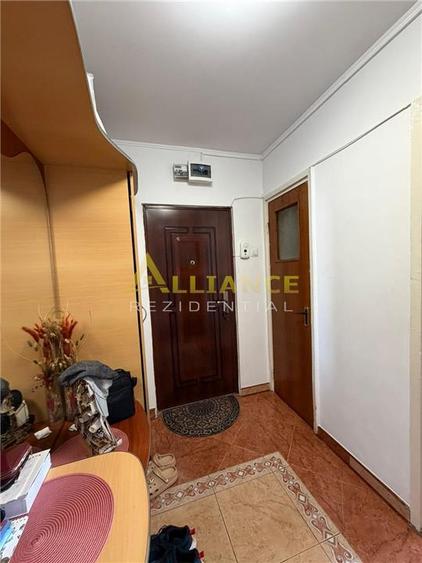Metrou 1 Decembrie - Apartament 4 camere 2 bai - Gata de mutare - 14
