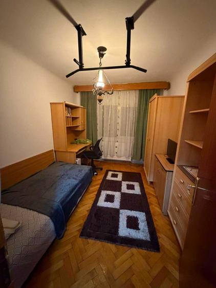 Apartament cu 3 camere decomandat în Popoveni
