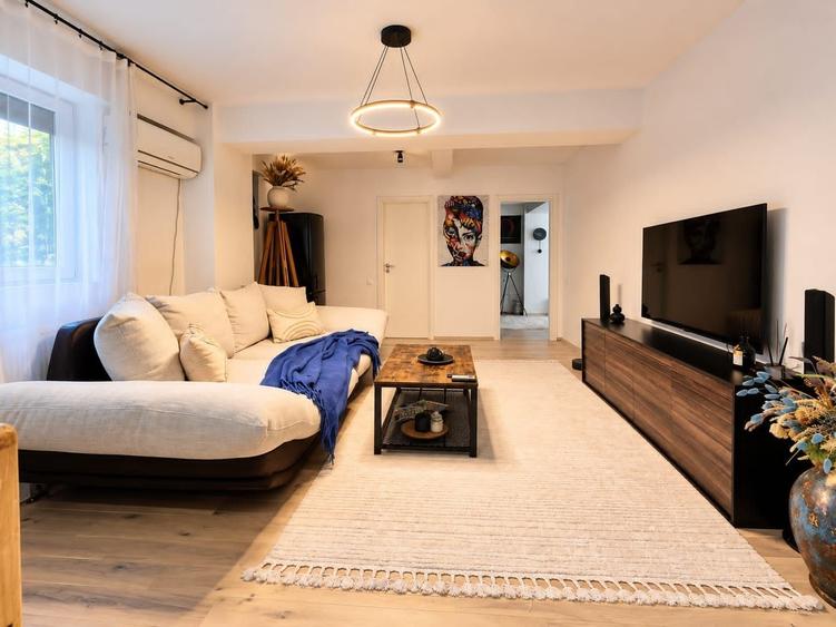 Apartament cu 2 camere semidecomandat în Titan