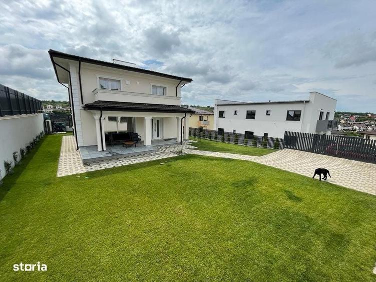 Casă cu 4 camere în Hlincea