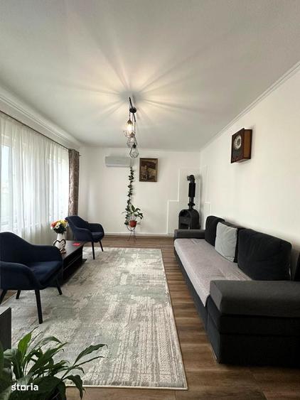Casă cu 4 camere în Valea Lungă