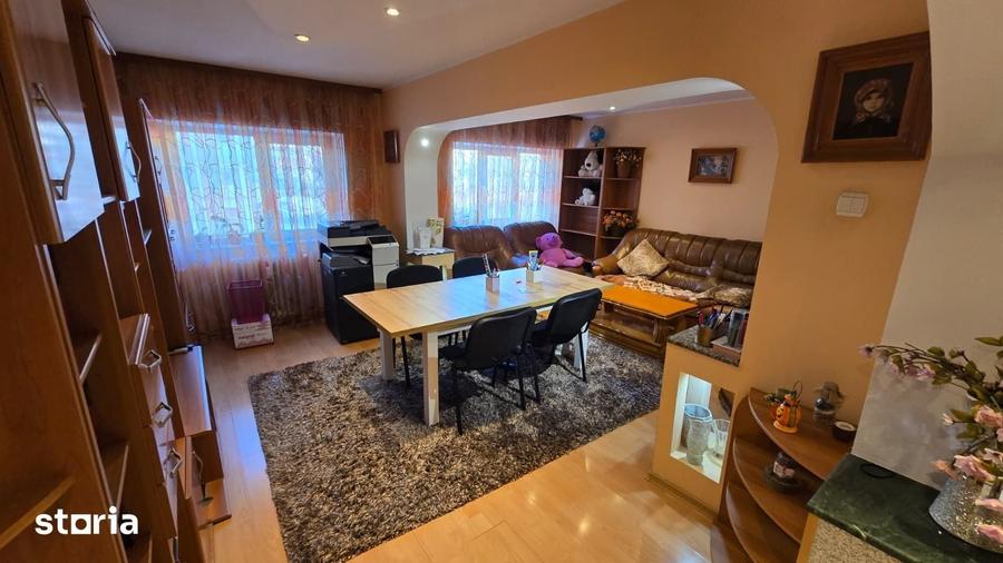 Apartament cu 3 camere în Nicolina