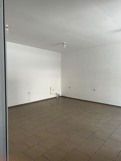 Spațiu comercial, de 64 mp, în Central