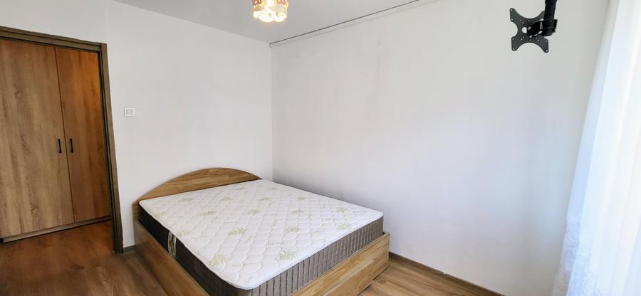 Apartament cu 3 camere decomandat în Rahova