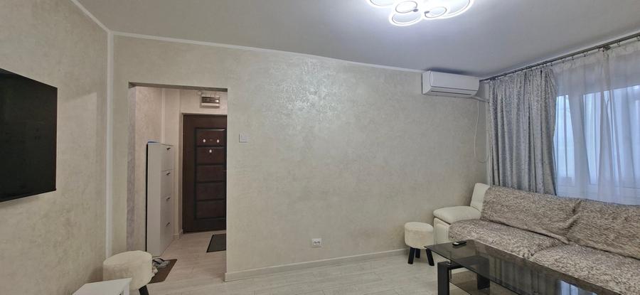 Apartament cu 2 camere semidecomandat în Micro 40