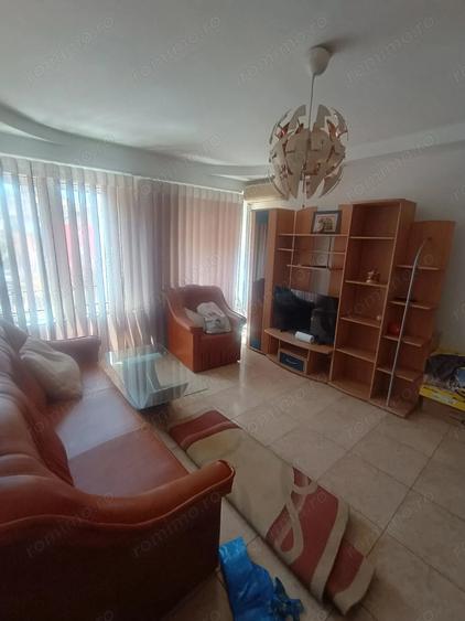 Apartament cu 2 camere semidecomandat în Romană