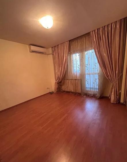 Apartament cu 2 camere semidecomandat, mobilat în Timpuri Noi