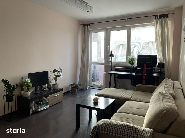 Apartament 2 camere, semidecomandat - Al.Obregia/Sudului, etaj 6 - 3