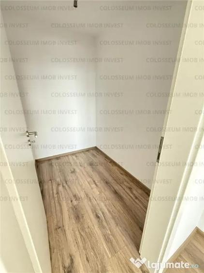 Apartament cu 3 camere decomandat în Tractorul