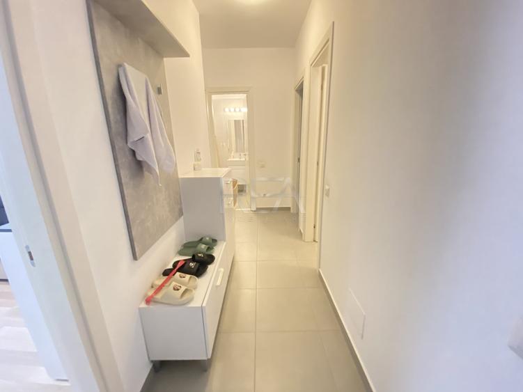 Apartament cu 3 camere decomandat, mobilat în Parcul Carol