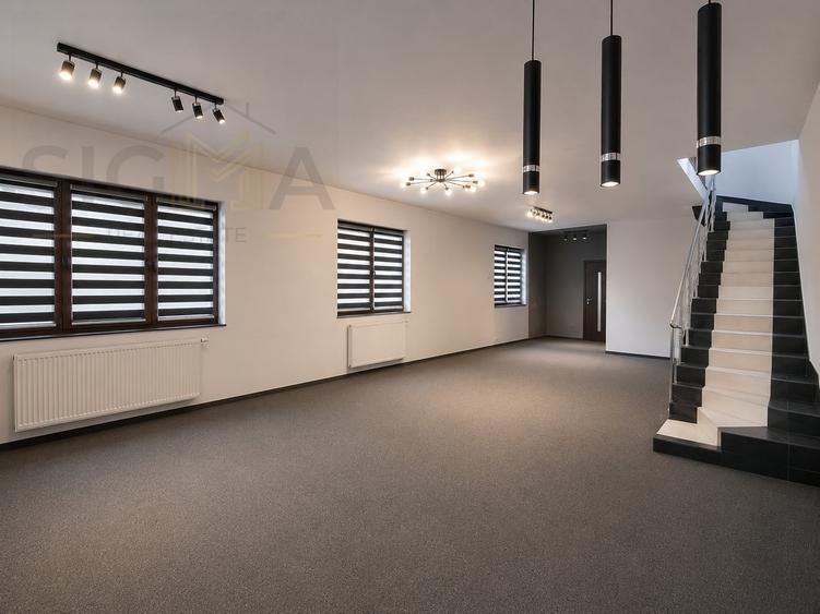 Duplex cu 4 camere cu Canalizare în Bună Ziua