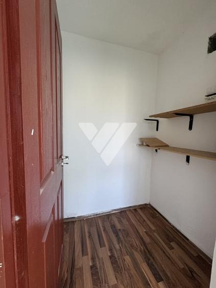 Apartament cu 3 camere decomandat în Turnișor