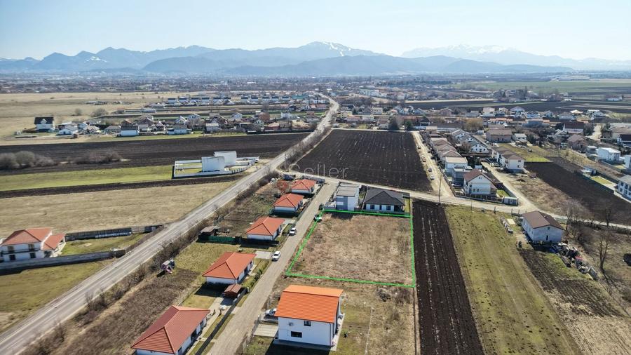 Teren Construcții intravilan de 2000 mp, în Stupini