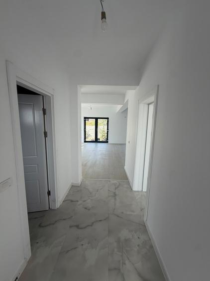 Casă individuală cu 4 camere cu Canalizare în Domnești