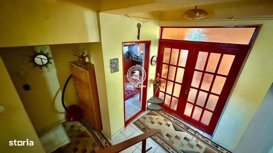 Casă cu 4 camere cu Teren 250 Mp în Păcurari