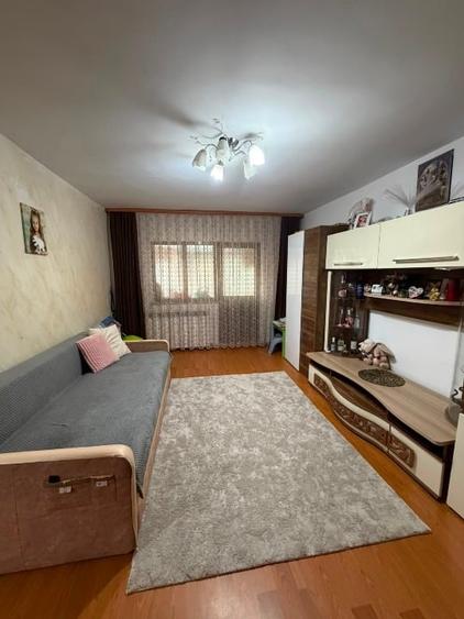 Ap.2 cam.central,et.1,centrala proprie,aer condiționat,,parcare gratuită. - 4