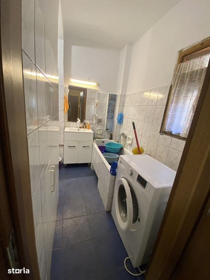 Casă cu 5 camere cu Teren 315 Mp în Telegrafului