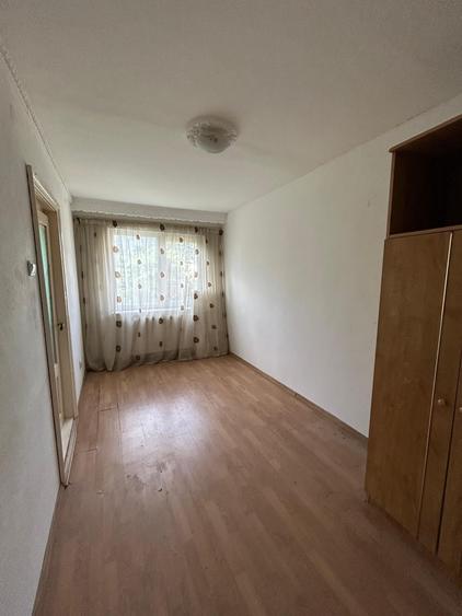 APARTAMENT 2 CAMERE DE VANZARE MICRO 40 ETAJ 3 - 4