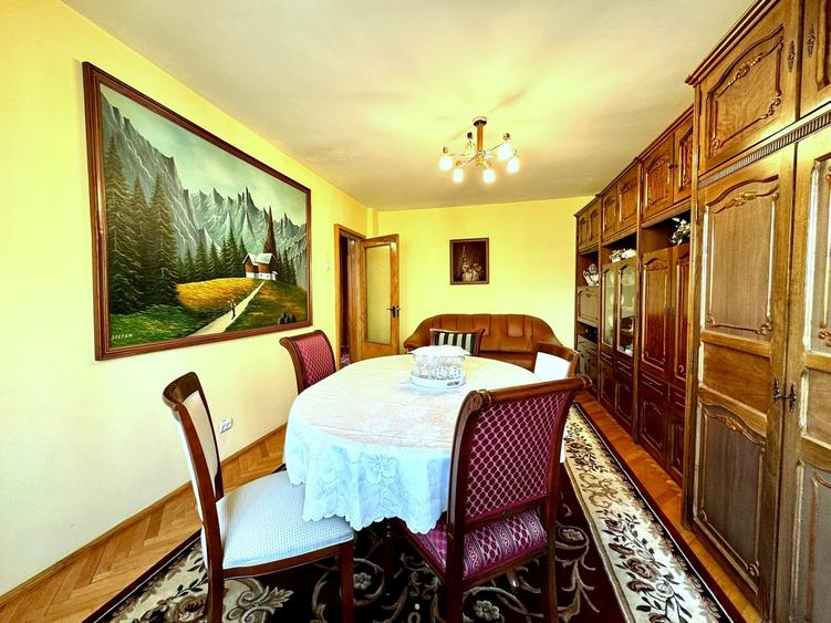 Apartament cu 3 camere decomandat, mobilat în Mănăștur