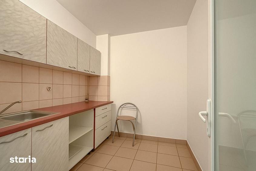 Apartament cu 6 camere în Centrul Civic