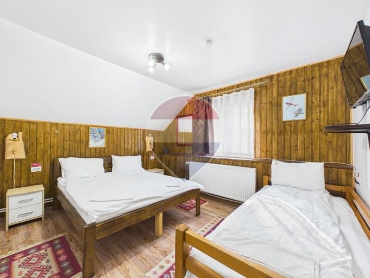 Hotel/Pensiune, de 4,535 mp, în Moroeni
