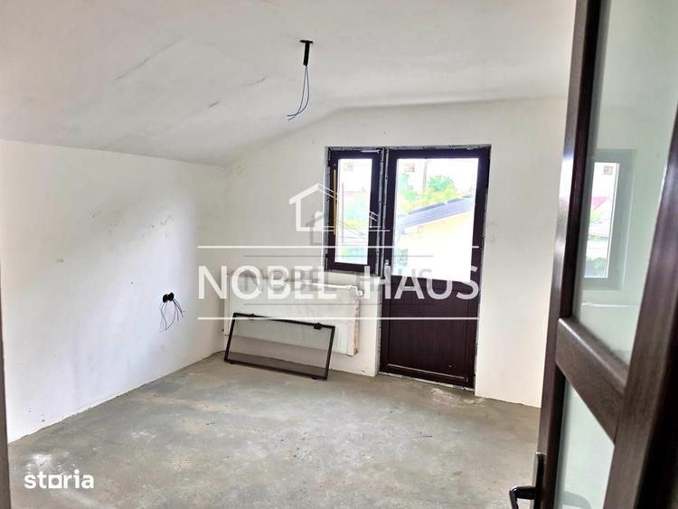 Casă cu 7 camere cu Teren 600 Mp în Perieni