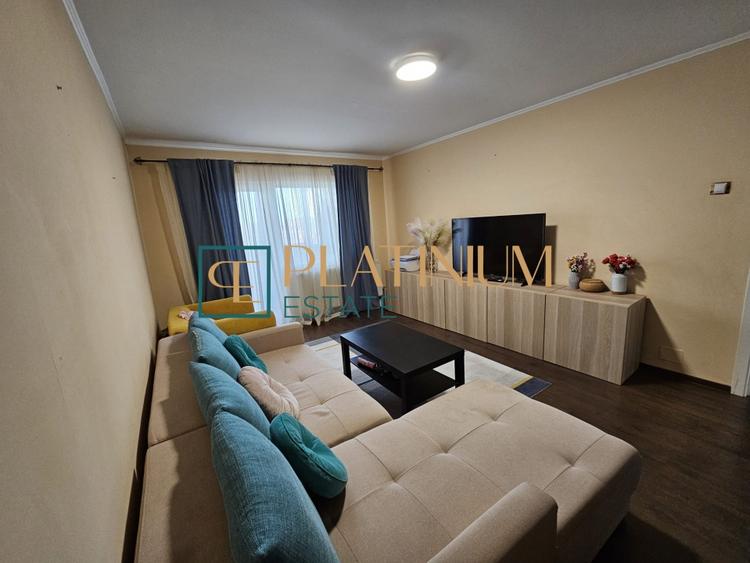 Apartament cu 3 camere decomandat, mobilat în Lipovei