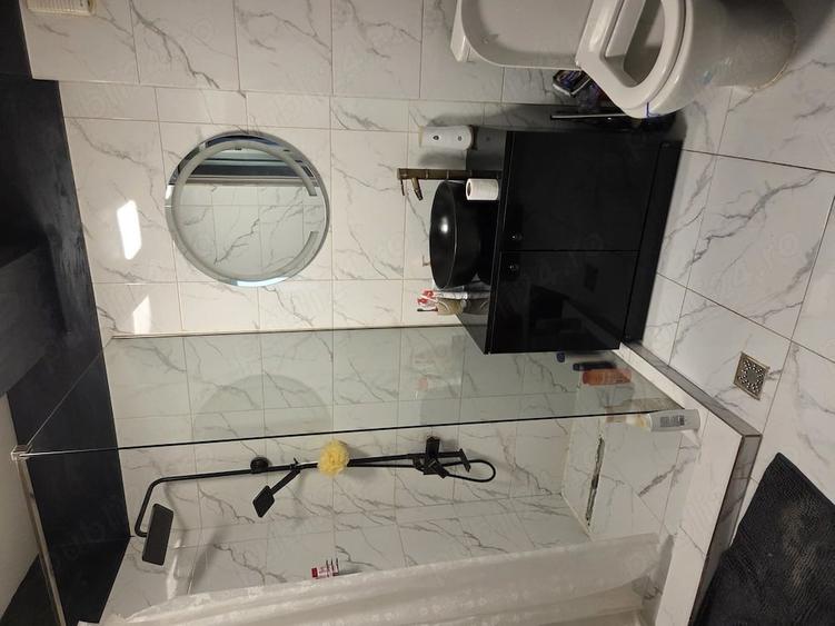 Vand apartament cu 3 camere 1 balcon debara bucatarie - 4