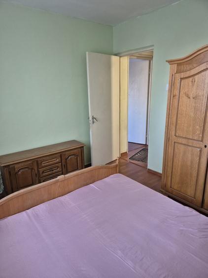 Apartament cu 2 camere decomandat în Letea Veche