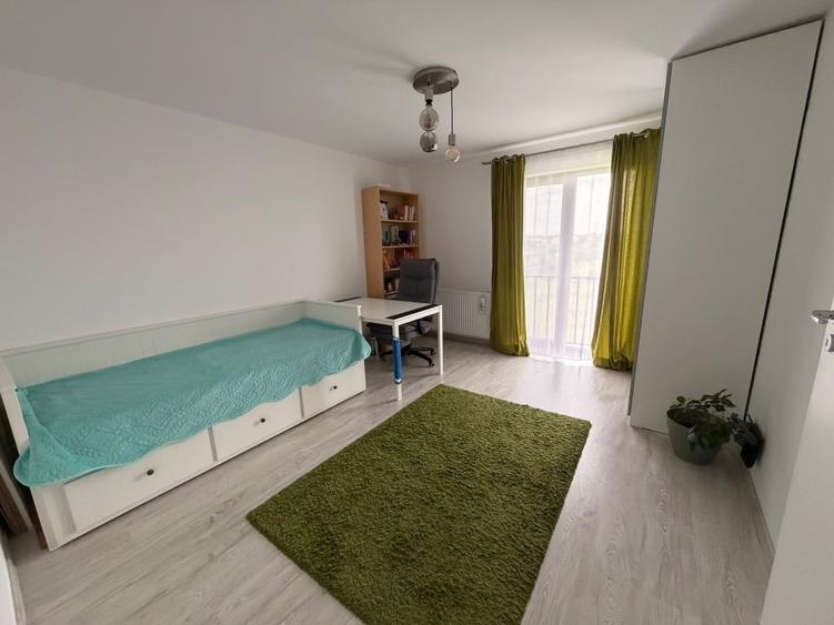Casă individuală cu 3 camere cu Teren 230 Mp în Odăi