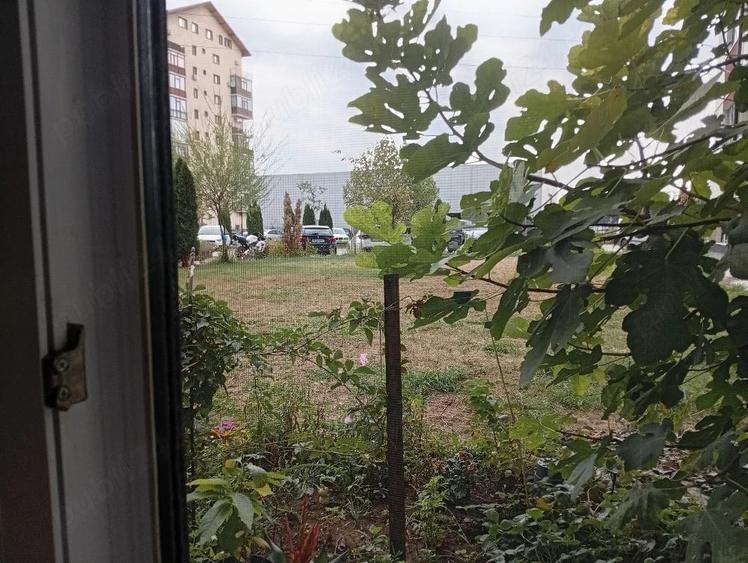 Apartament cu 2 camere decomandat în Chiajna
