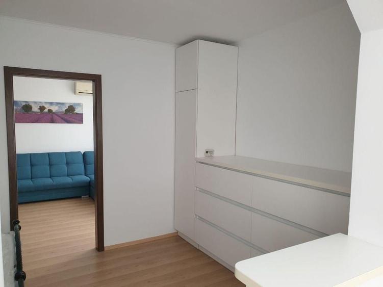 Apartament cu 2 camere semidecomandat în Astra