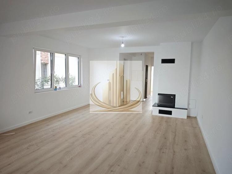 Duplex cu 4 camere cu Canalizare în Dumbrăvița