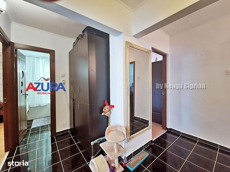 Apartament cu 3 camere decomandat în Găvana