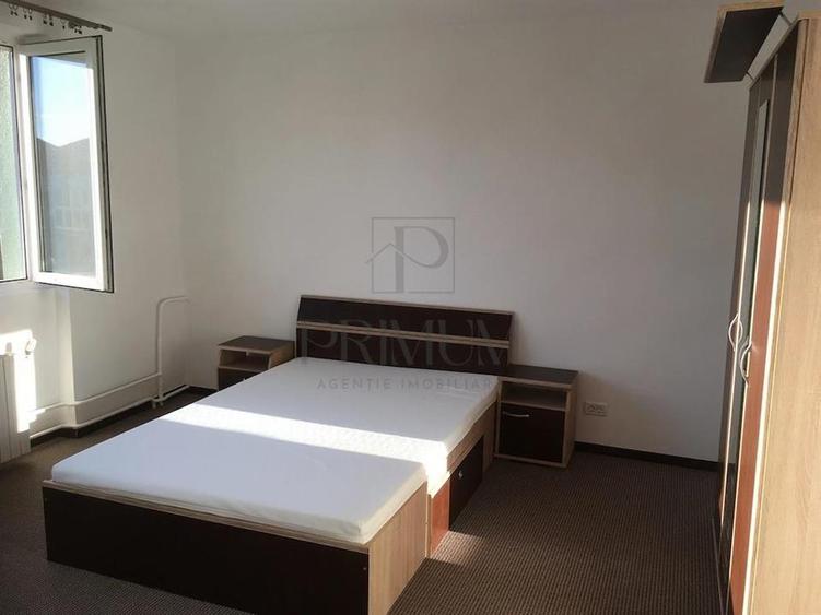 Apartament cu 2 camere decomandat, mobilat în Bălcescu