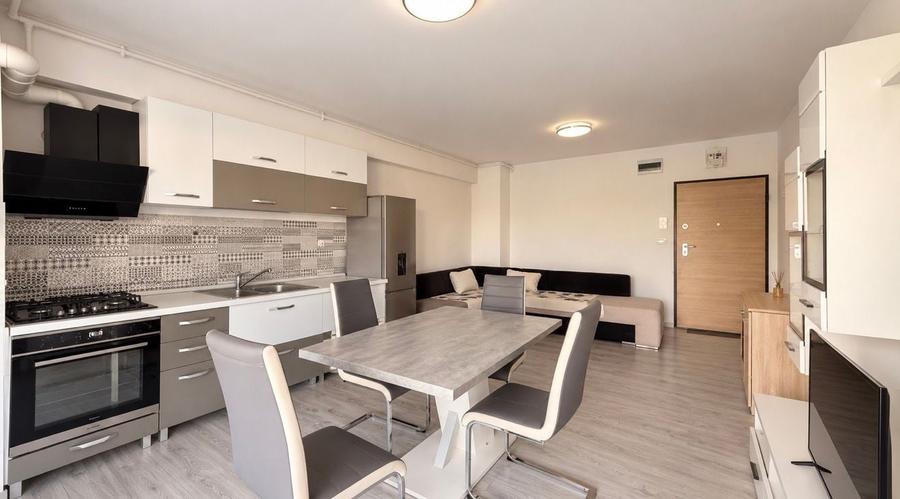 Apartament cu 2 camere semidecomandat în Torontalului