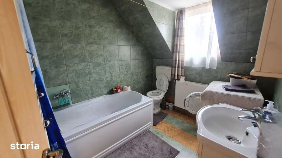 Casă cu 1 camere cu Teren 450 Mp în Trei Stejari