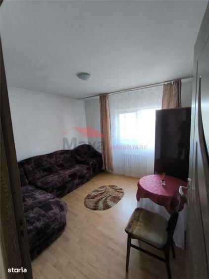 Apartament cu 3 camere decomandat în Central