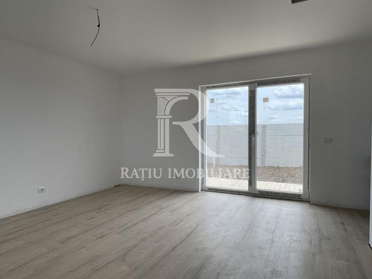 Casă cu 3 camere cu Canalizare în Nojorid