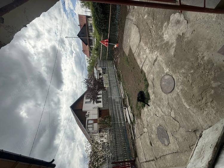 Casă cu 3 camere cu Teren 377 Mp în Bănești