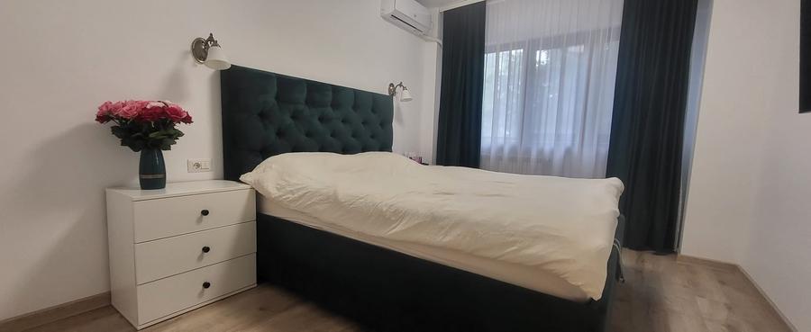 Apartament cu 4 camere semidecomandat în Lujerului