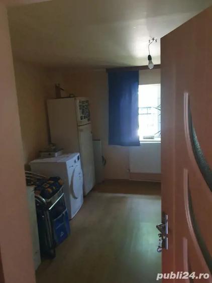 Casă cu 5 camere în Cogealac