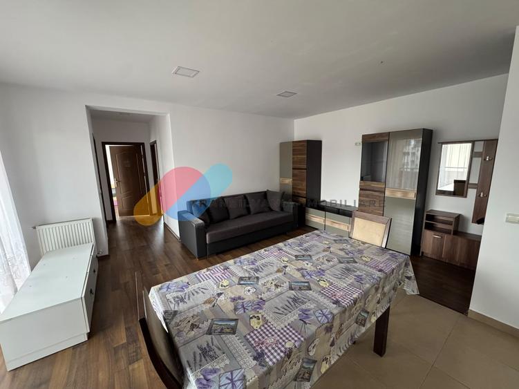 Apartament cu 3 camere decomandat în Florești