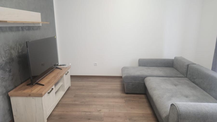 Apartament cu 2 camere semidecomandat în Mihai Viteazul
