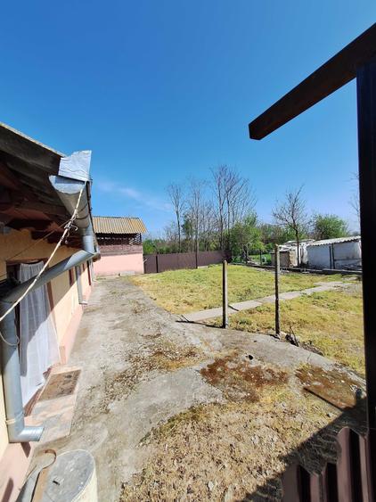 Casă cu 3 camere în Movila Miresii