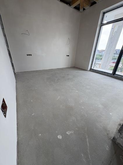 Casă cu 4 camere în Șelimbăr